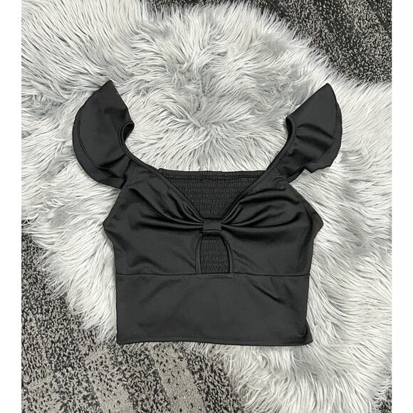 Women’s Black Flutter Sleeve Crop Top Size Medium - Picture 1 of 3